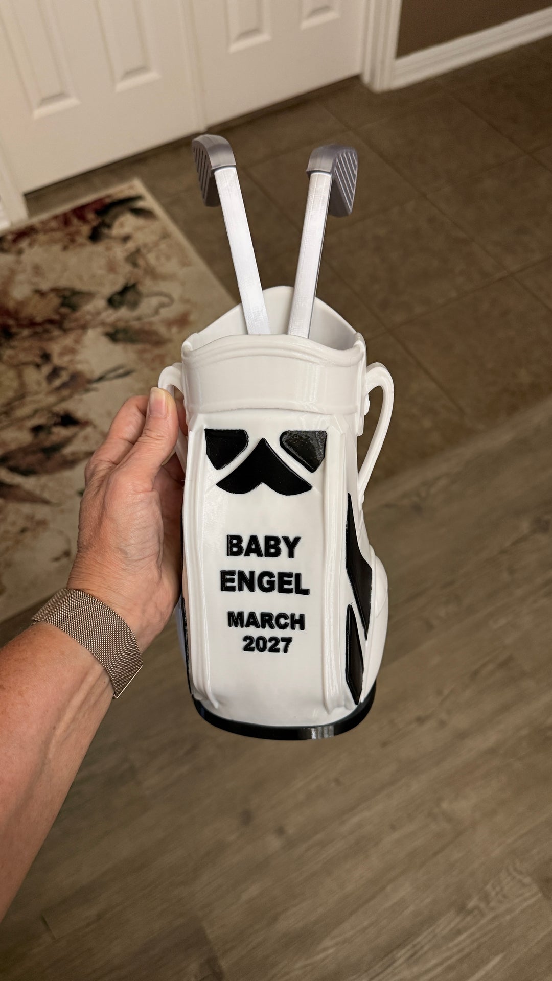 CUSTOM  3D printed golf club bag vase, personalized, with two printed silver clubs