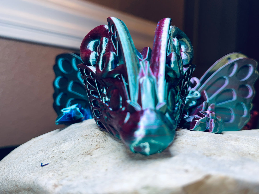 Baby Butterfly Dragon Open Wings, Articulated 3D Printed Dragon, Flexible 3D Dragon Figure Sculpture, Cinderwing Dragon