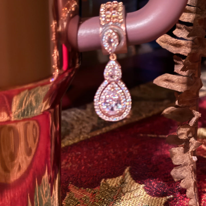 Beautiful Rose Gold Hanging Dangle Rhinestone Cup Handle Clip – Magnetic Tumbler Charm Accessory