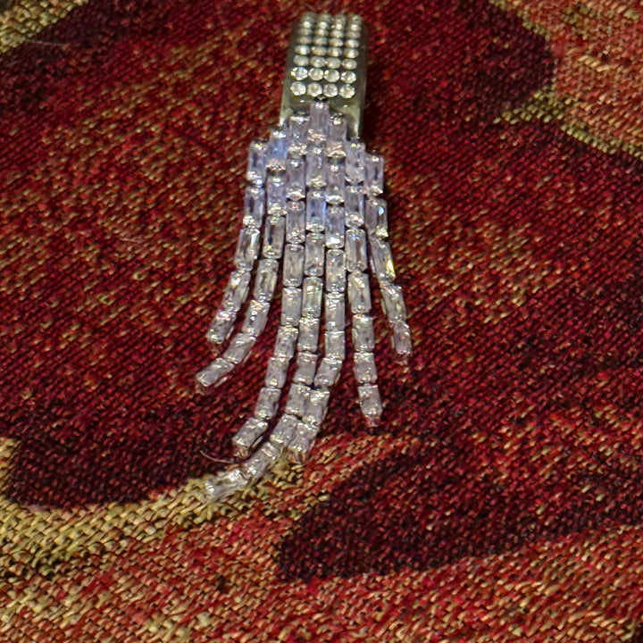 Beautiful Silver Hanging Dangle Rhinestone Cup Handle Clip – Magnetic Tumbler Charm Accessory