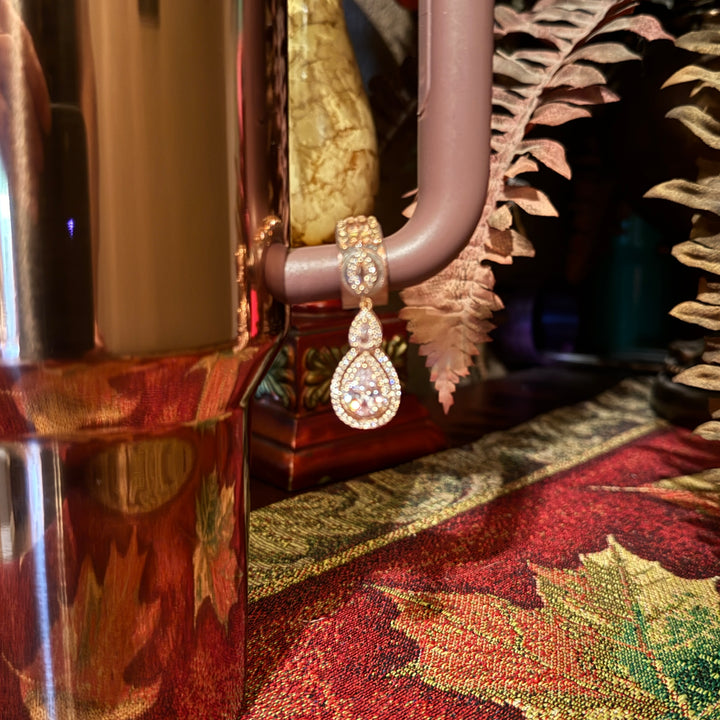 Beautiful Rose Gold Hanging Dangle Rhinestone Cup Handle Clip – Magnetic Tumbler Charm Accessory