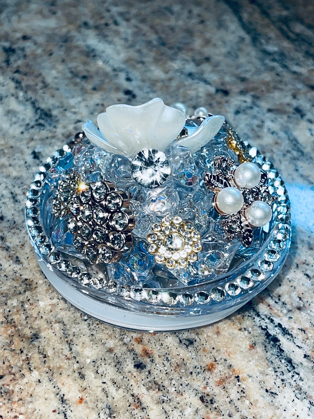 Dazzling Diva 3-D Rhinestone Tumbler Topper with Designer Bling, Diva Tumbler Topper, Rhinestone Bling, Rhinestone Tumbler Lid, unique gift