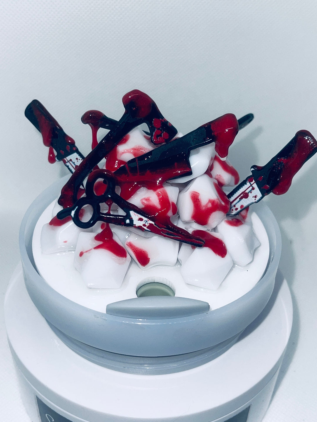 Bloody knives acrylic tumbler topper, for Stanley tumblers, 3D Decorative Lid crime scene, blood drips blood splatter, Halloween gift
