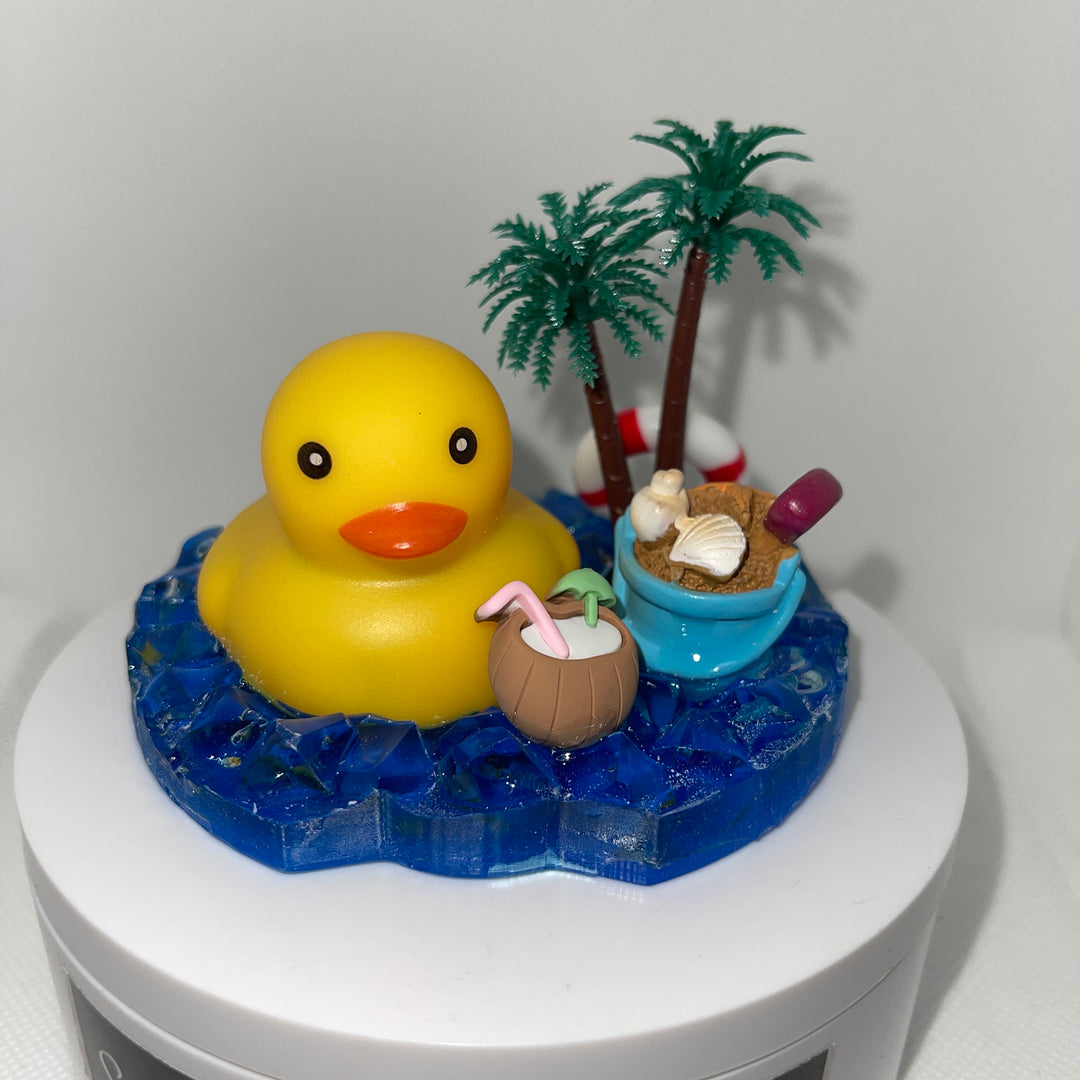 Beach duck topper with beach add ons and blue ocean water base, fit a 30 and 40 oz Stanley tumbler lid, 3D Decorative tumbler Lid Attachment