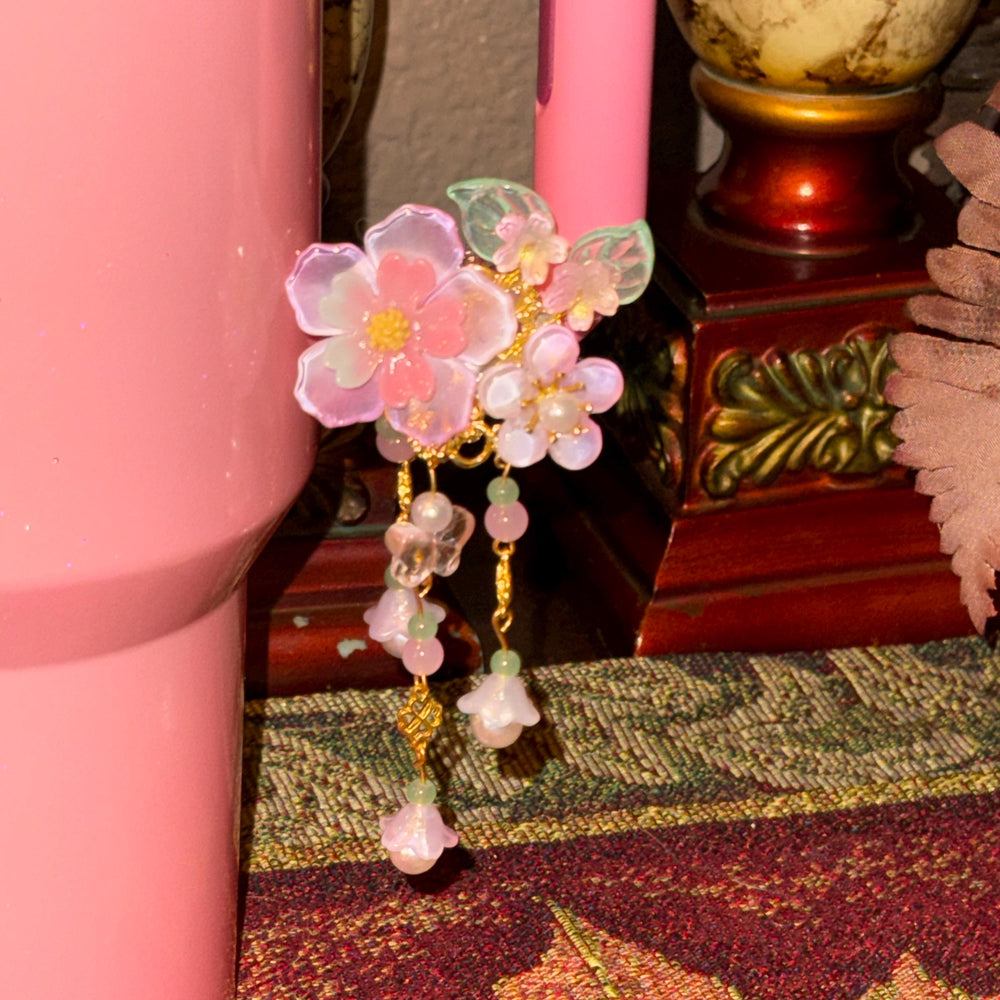 Beautiful Acrylic Flower Cup Handle Clip – Magnetic Tumbler Charm Accessory