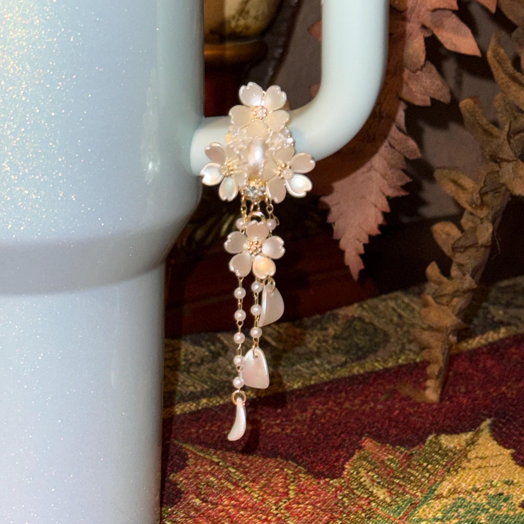 Beautiful Pearl and Flower Cup Handle Clip – Magnetic Tumbler Charm Accessory