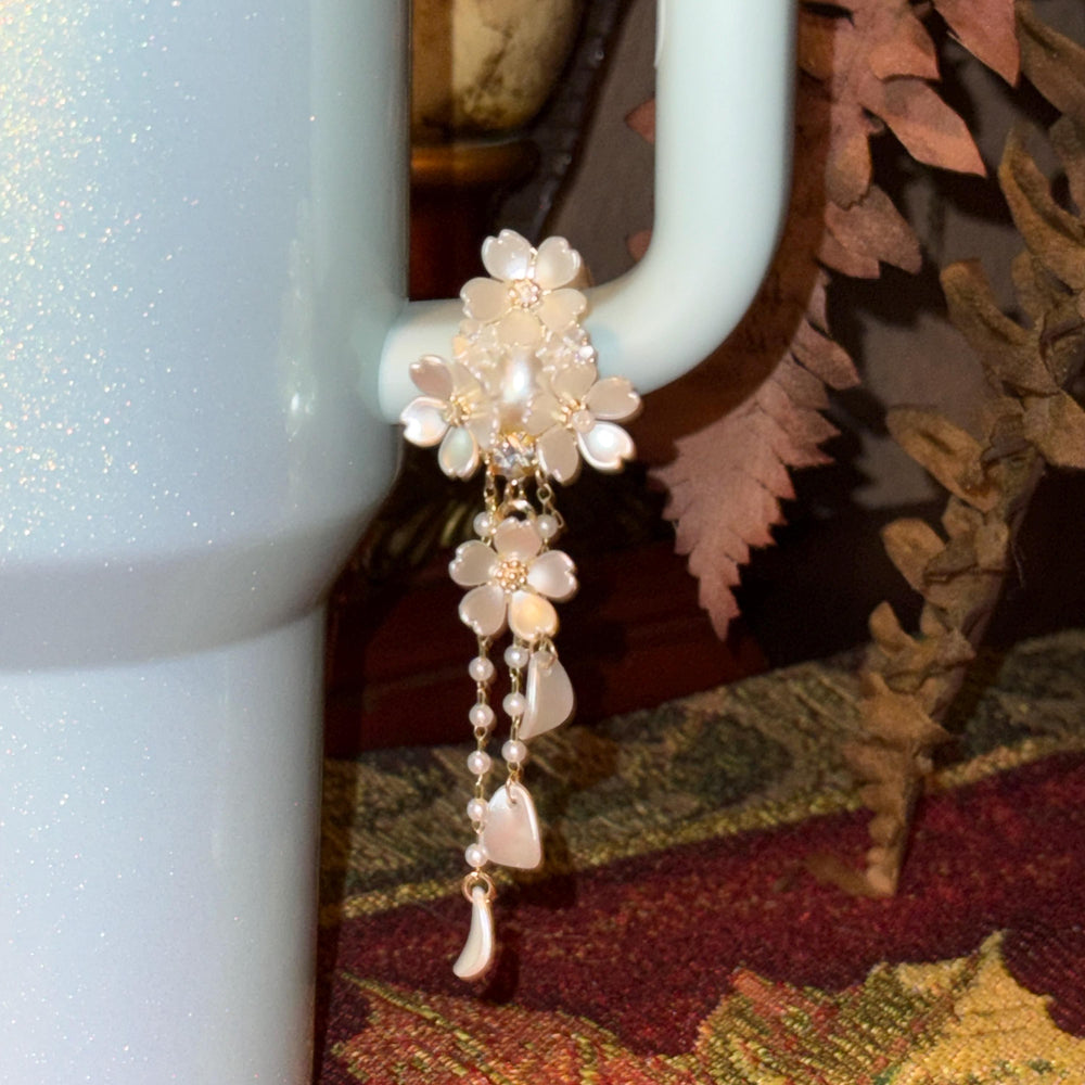 Beautiful Pearl and Flower Cup Handle Clip – Magnetic Tumbler Charm Accessory
