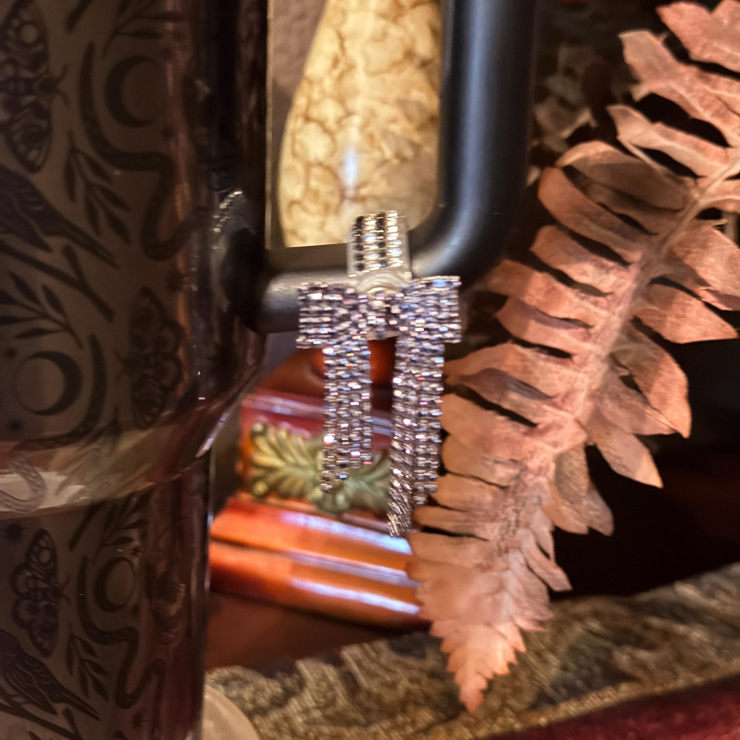 Beautiful Coquette Bow and Bling Rhinestone Cup Handle Clip – Magnetic Tumbler Charm Accessory