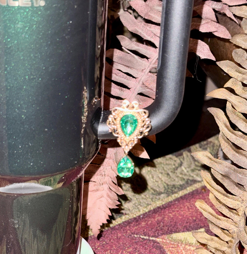 Beautiful Gold and Silver Gemstone Hanging Rhinestone Cup Handle Clip – Magnetic Tumbler Charm Accessory