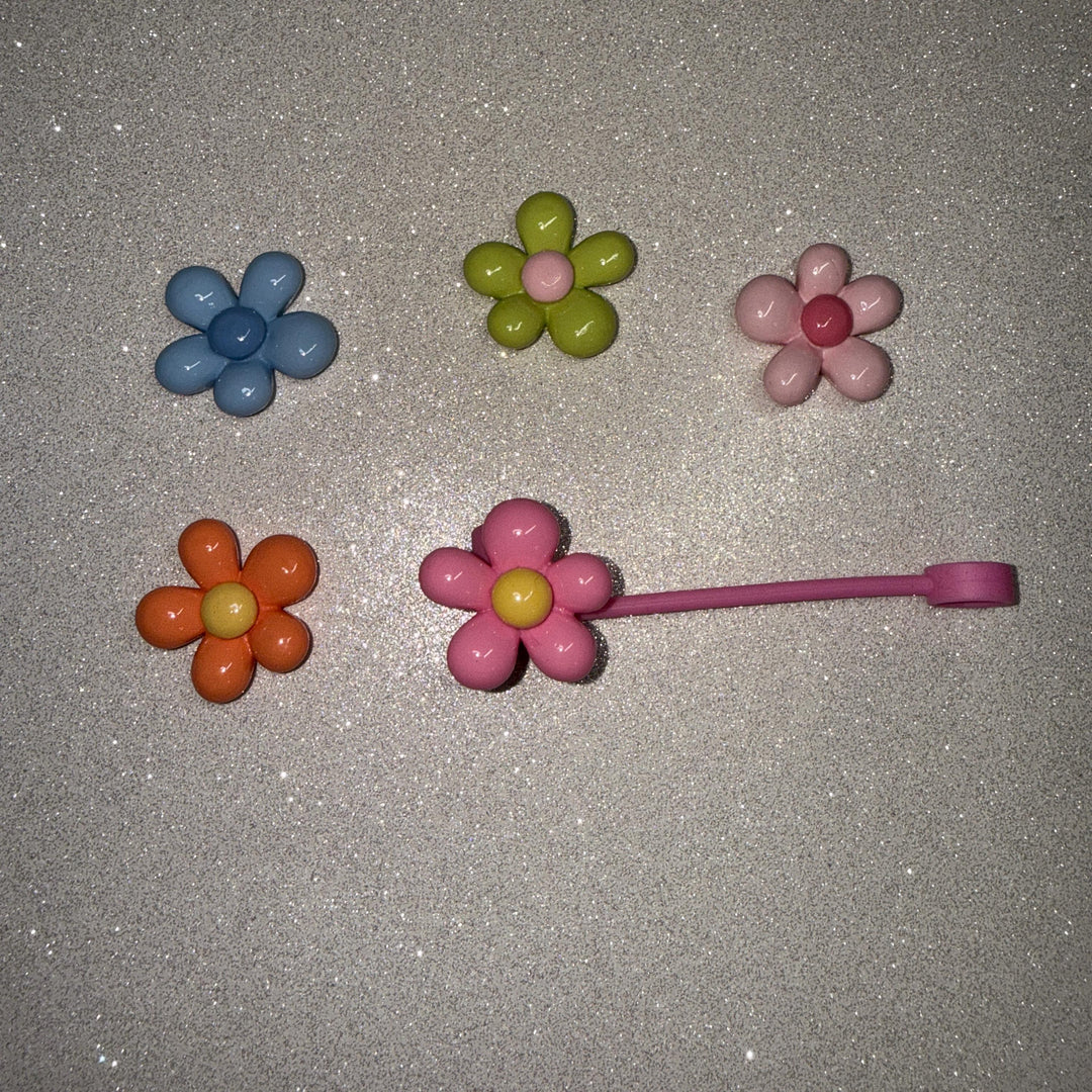 Flowers Heart Straw Cap Topper, for Stanley 20 30 or 40 oz Tumblers with 10 mm straw, unique minimalist gift accessories