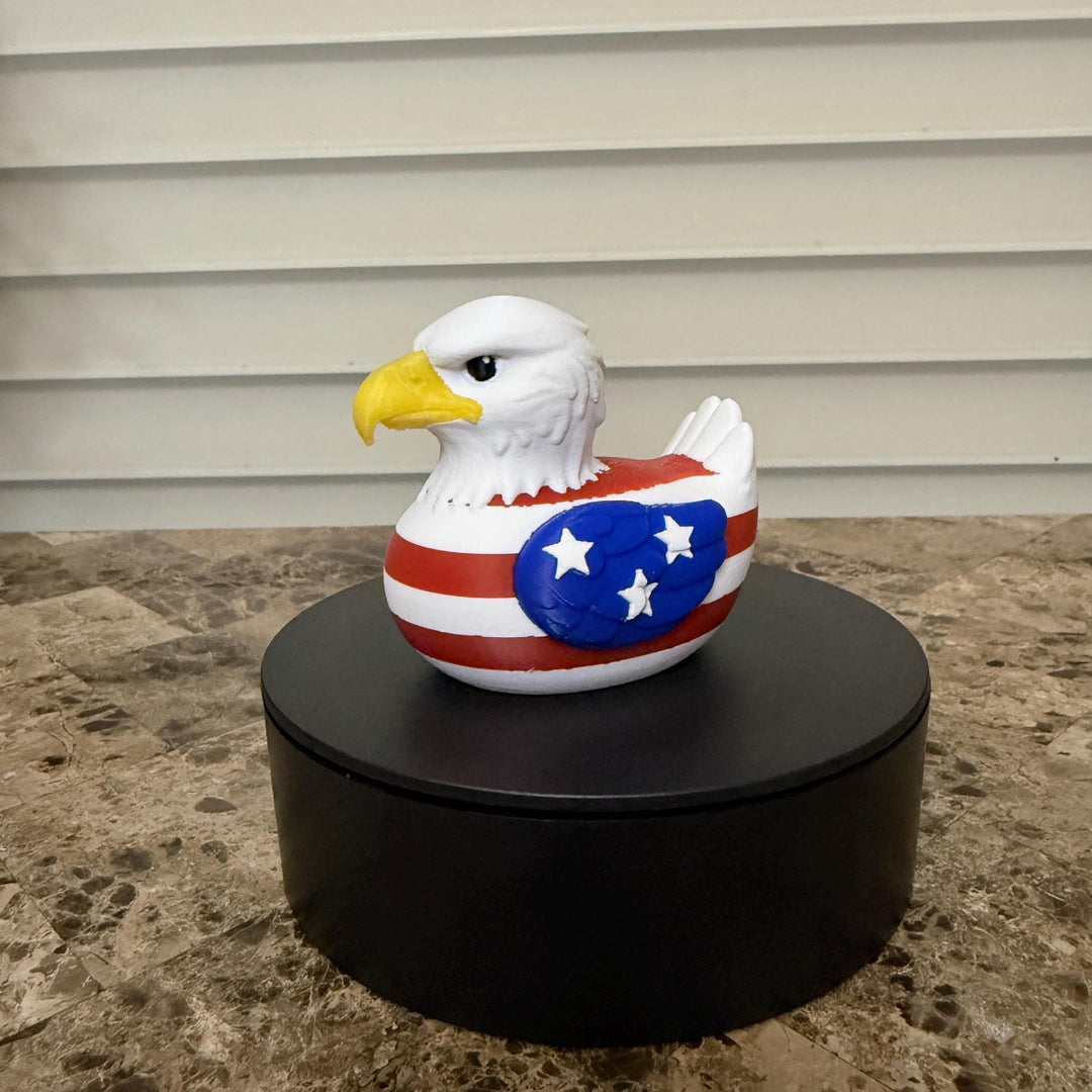 Patriotic Eagle Duck Figurine – 3D Printed USA Duck – Freedom Bird 4x4 Offroad Ducking Gift – Americana Decor