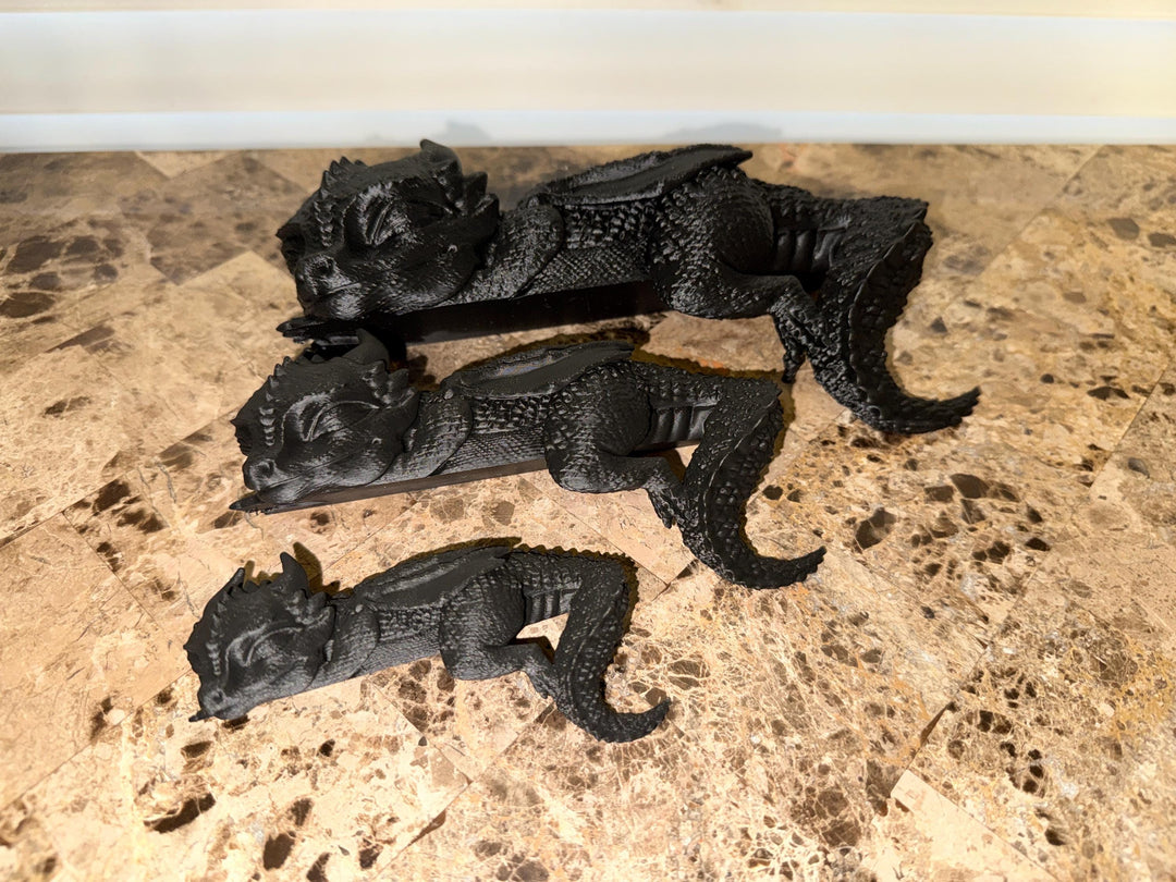 Sleeping Dragon Shelf Sitter, 3D Printed Fantasy Dragon Decor, Gothic Shelf Companion, Dragon Lover Gift, Bookshelf Ornament, Desk Decor