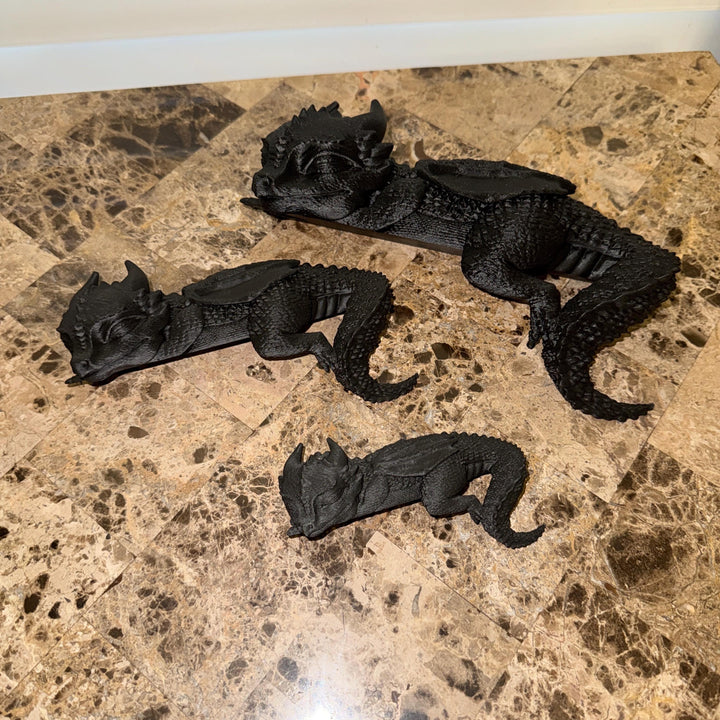 Sleeping Dragon Shelf Sitter, 3D Printed Fantasy Dragon Decor, Gothic Shelf Companion, Dragon Lover Gift, Bookshelf Ornament, Desk Decor