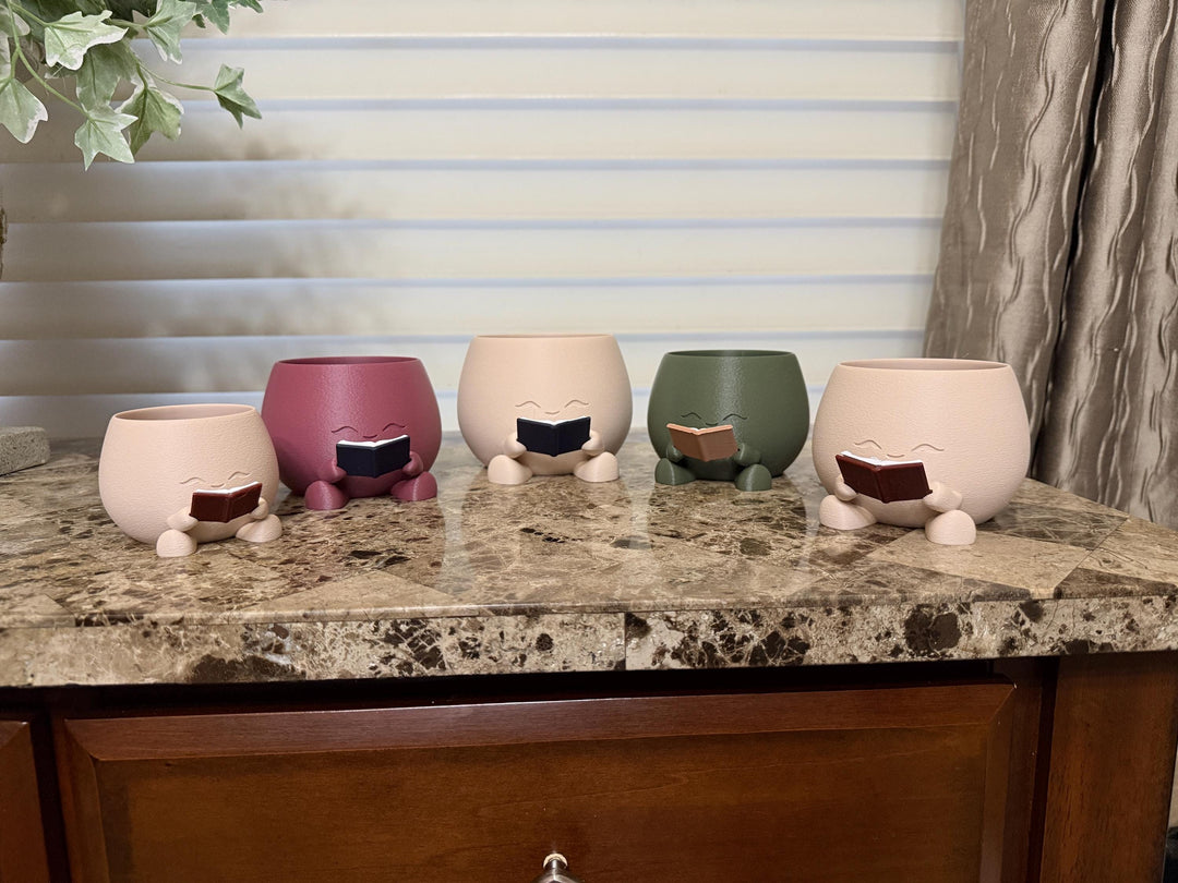 Cute Reading Planter | 3D Printed Book Lover Plant Pot | Succulent Holder | Bookshelf Decor | Teacher & Librarian Gift | Cozy Room Decor