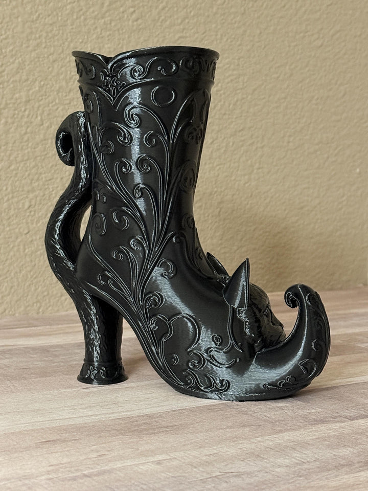 Gothic Cat Witch Curly Toe Boot Vase, Curly Toe Halloween Vase, Black Cat Gothic Decor, Witchy Halloween Centerpiece, Spooky Home Decor