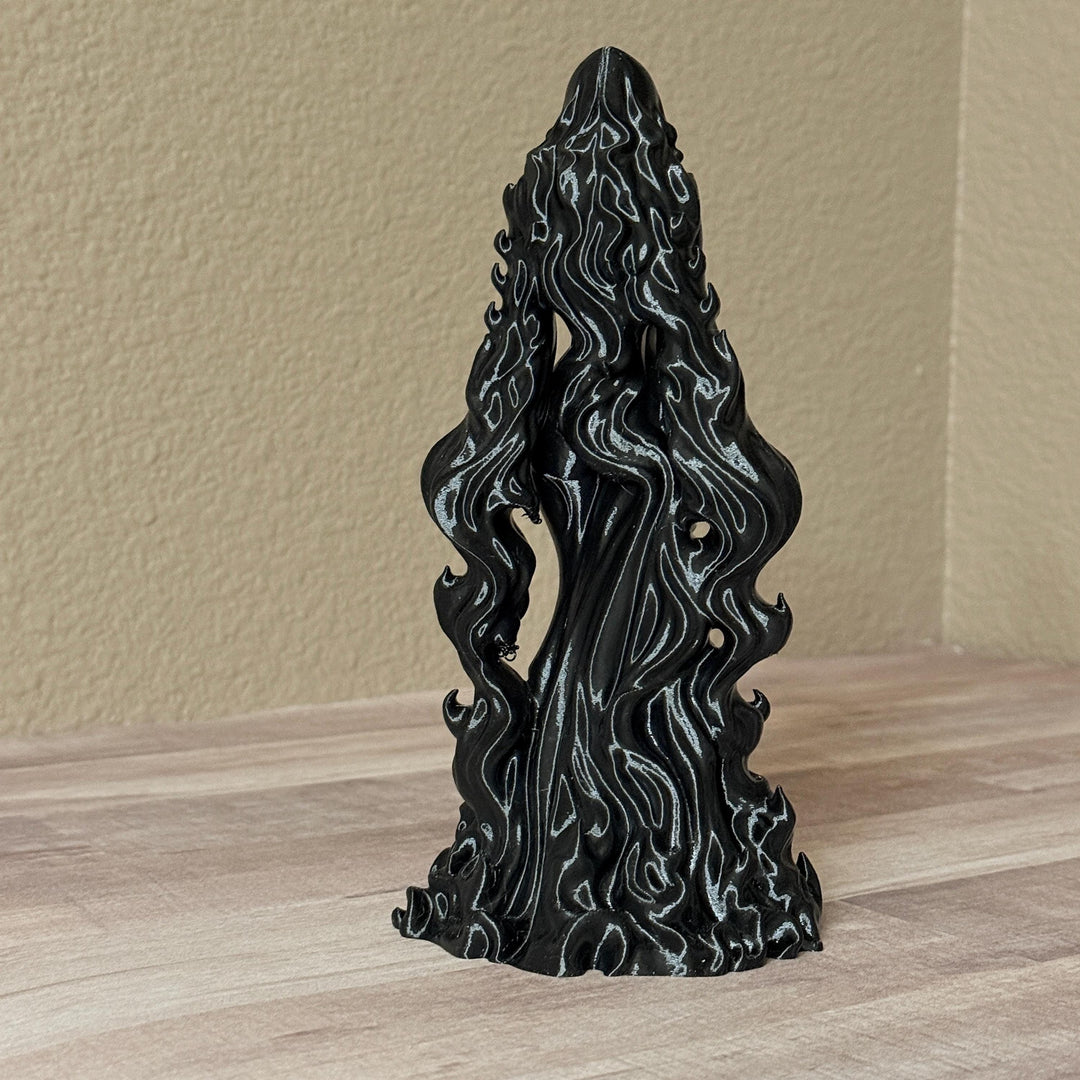 Hooded Goddess Princess Figurine, Gothic Dark Goddess Statue, Witchy Altar Decor, Halloween Shelf Accent, Mystical 3D Printed Sculpture