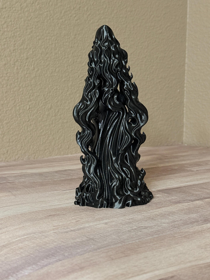 Hooded Goddess Princess Figurine, Gothic Dark Goddess Statue, Witchy Altar Decor, Halloween Shelf Accent, Mystical 3D Printed Sculpture
