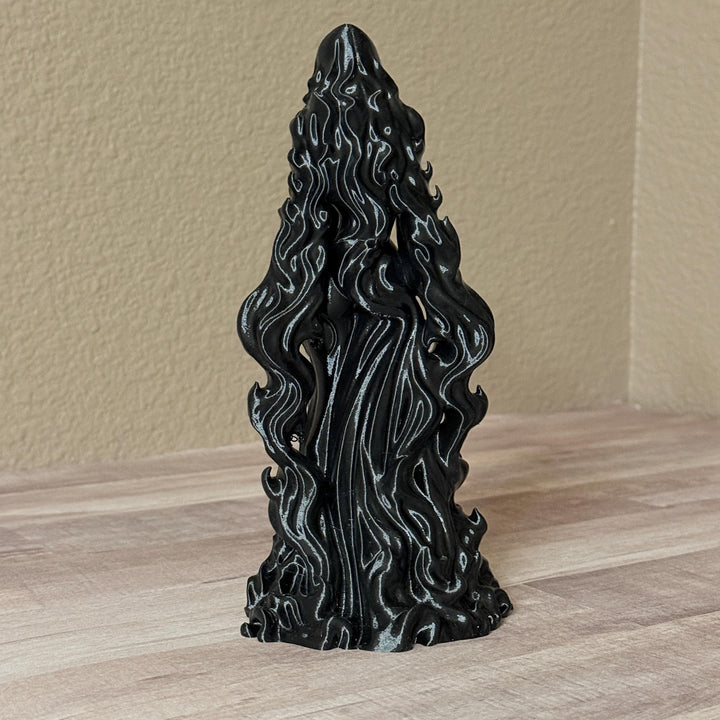 Hooded Goddess Princess Figurine, Gothic Dark Goddess Statue, Witchy Altar Decor, Halloween Shelf Accent, Mystical 3D Printed Sculpture