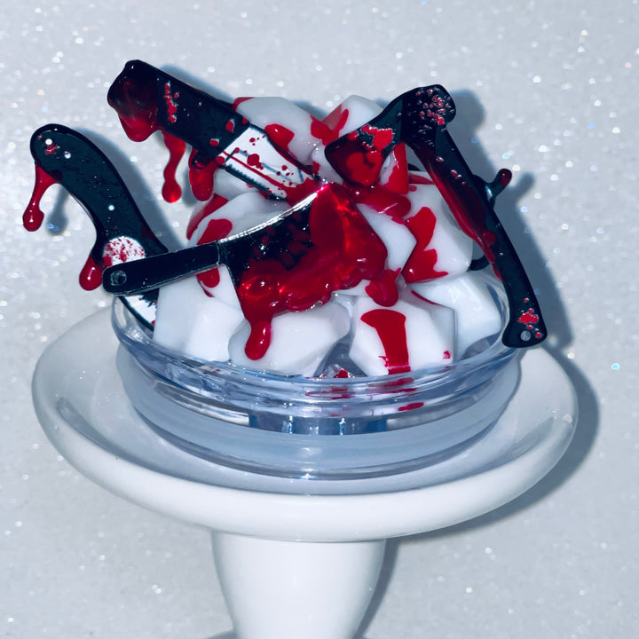 Halloween Horror Slasher Movie CSI Bloody Knives Topper 3D Decorated Lid, 20 oz skinny tumbler lid