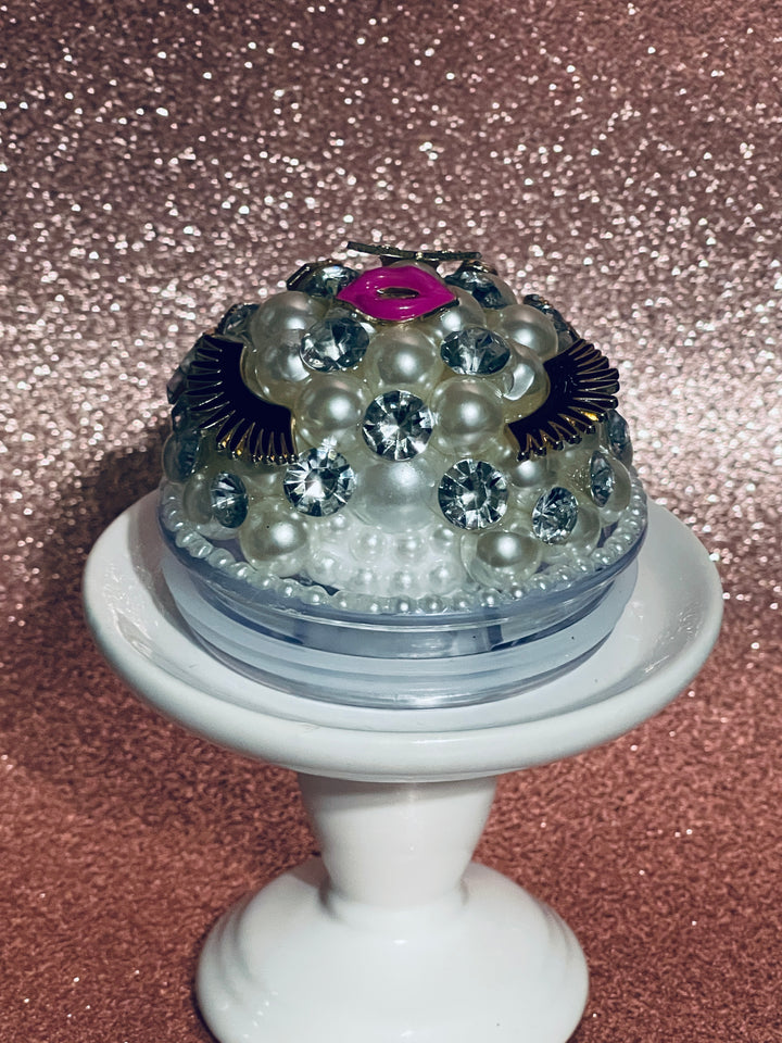 Make-up Cosmetics Diva Princess Bling Pearls Tumbler Topper 3D Decorative 20 oz Lid